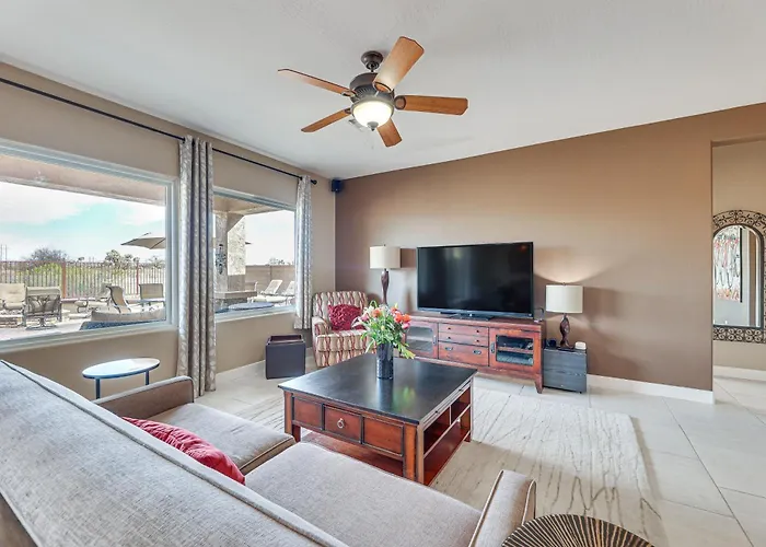 Holiday home Near Hiking & Golf: W/ Fire Pit!