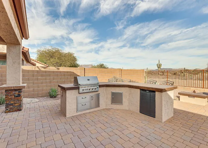 Near Hiking & Golf: W/ Fire Pit! Holiday home *